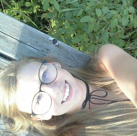 Meet your Posher, Ryanna - Picture 1 of 1